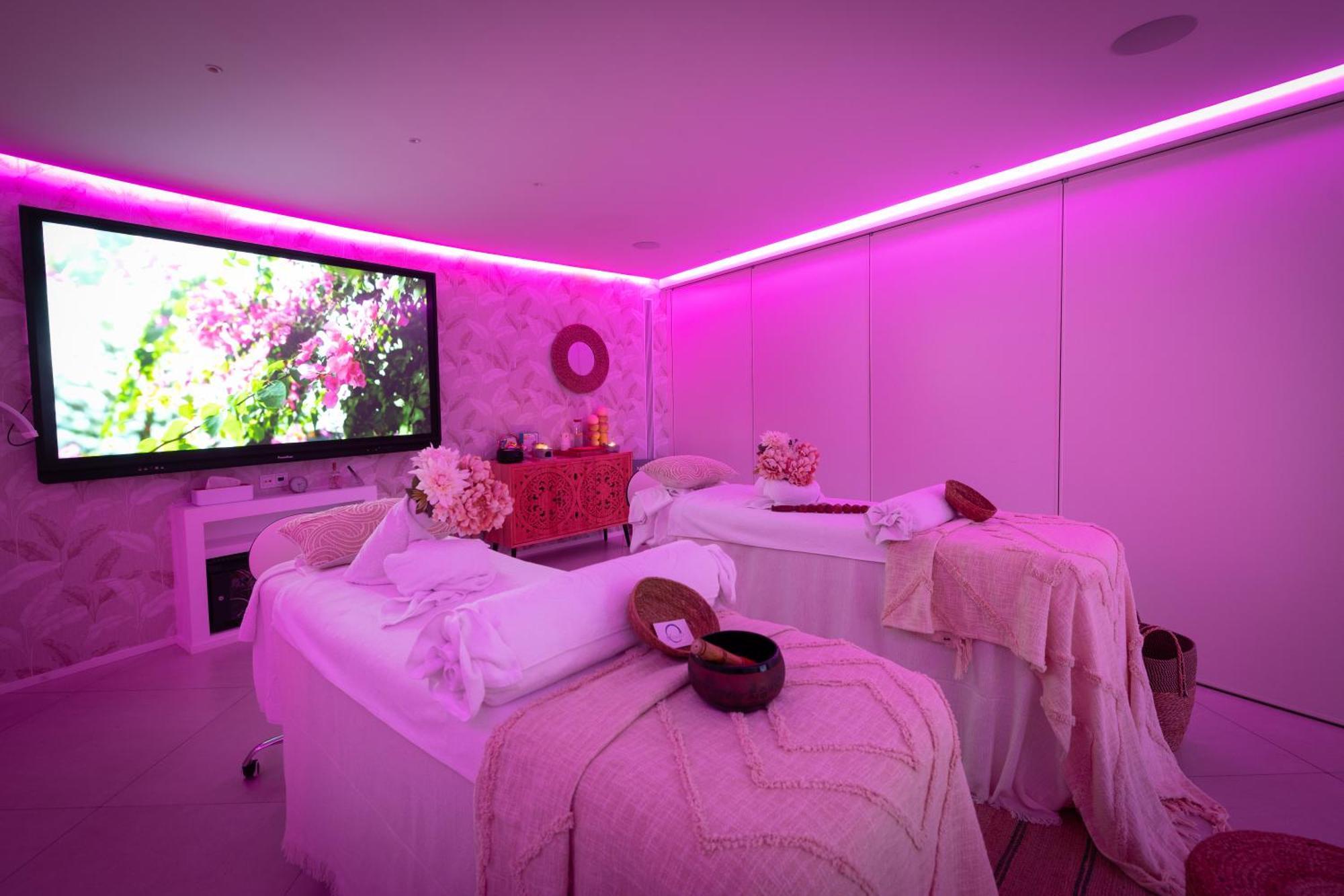 Hotel One